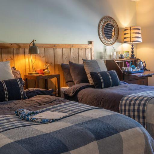 The Saxon Inn Child Okeford Экстерьер фото